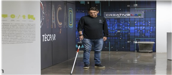 Empresa desenvolve bengala inteligente para PCD visuais