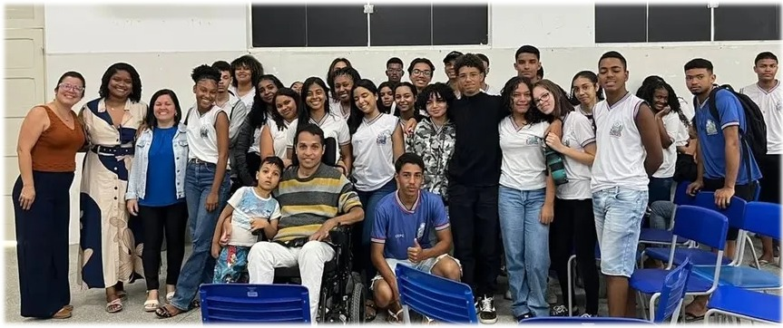 Palestra de superação e inclusão em colégio no interior da Bahia