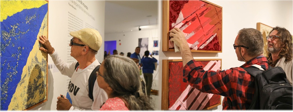 Museu Nacional da República recebe quadros táteis de PCD visuais